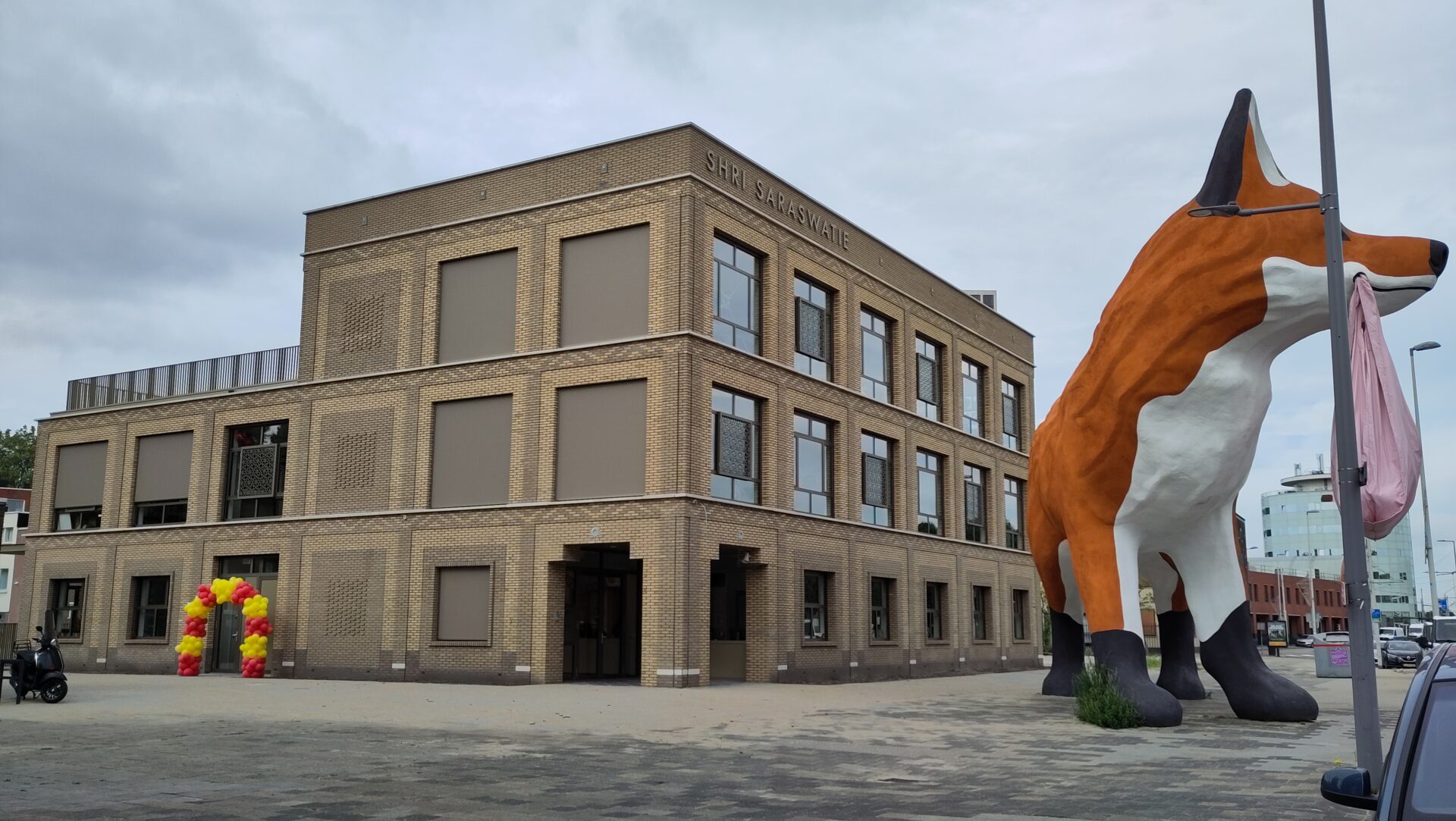 Nieuwbouw Shri Saraswatieschool