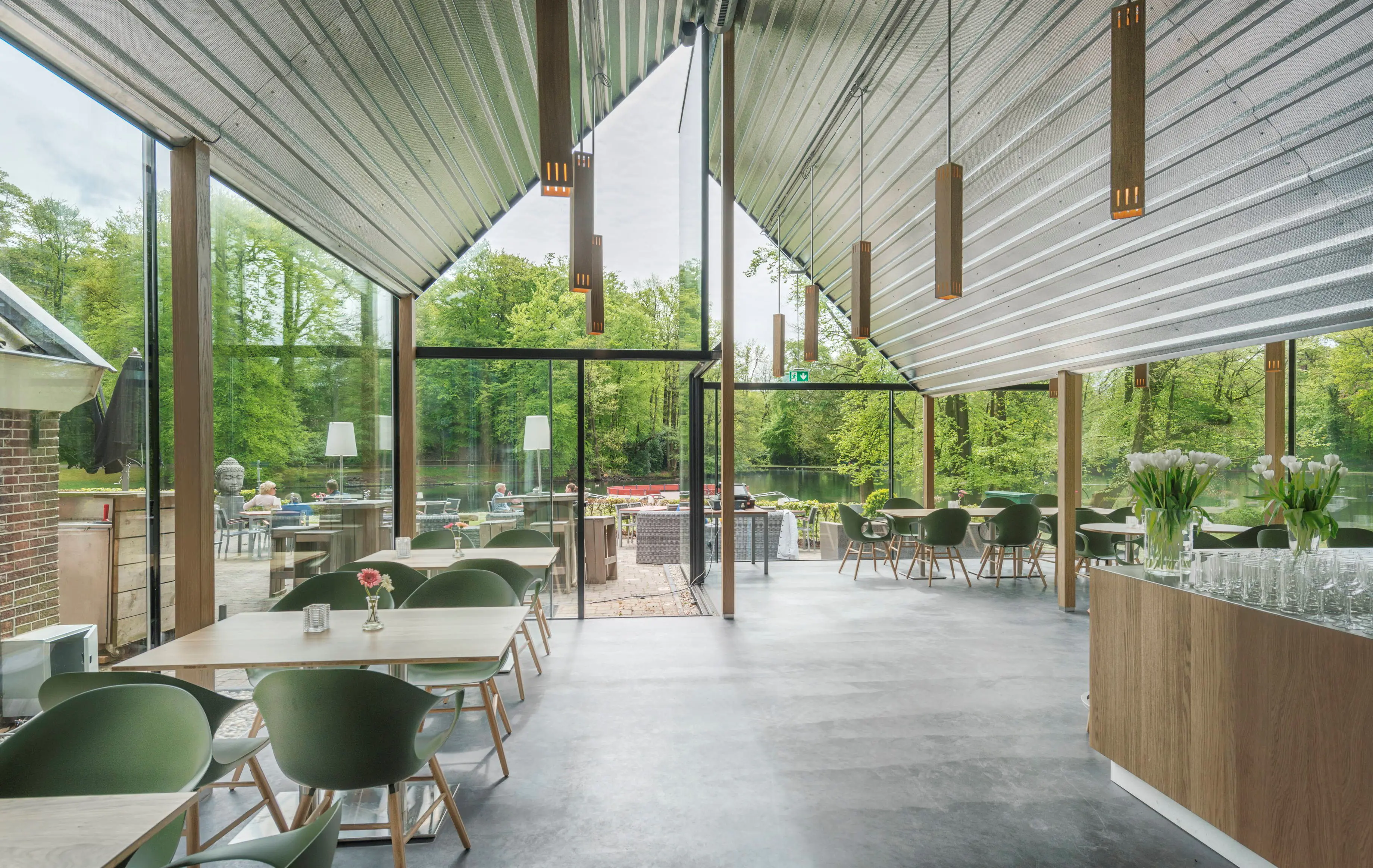 Glazen paviljoen Brasserie De Boerderij