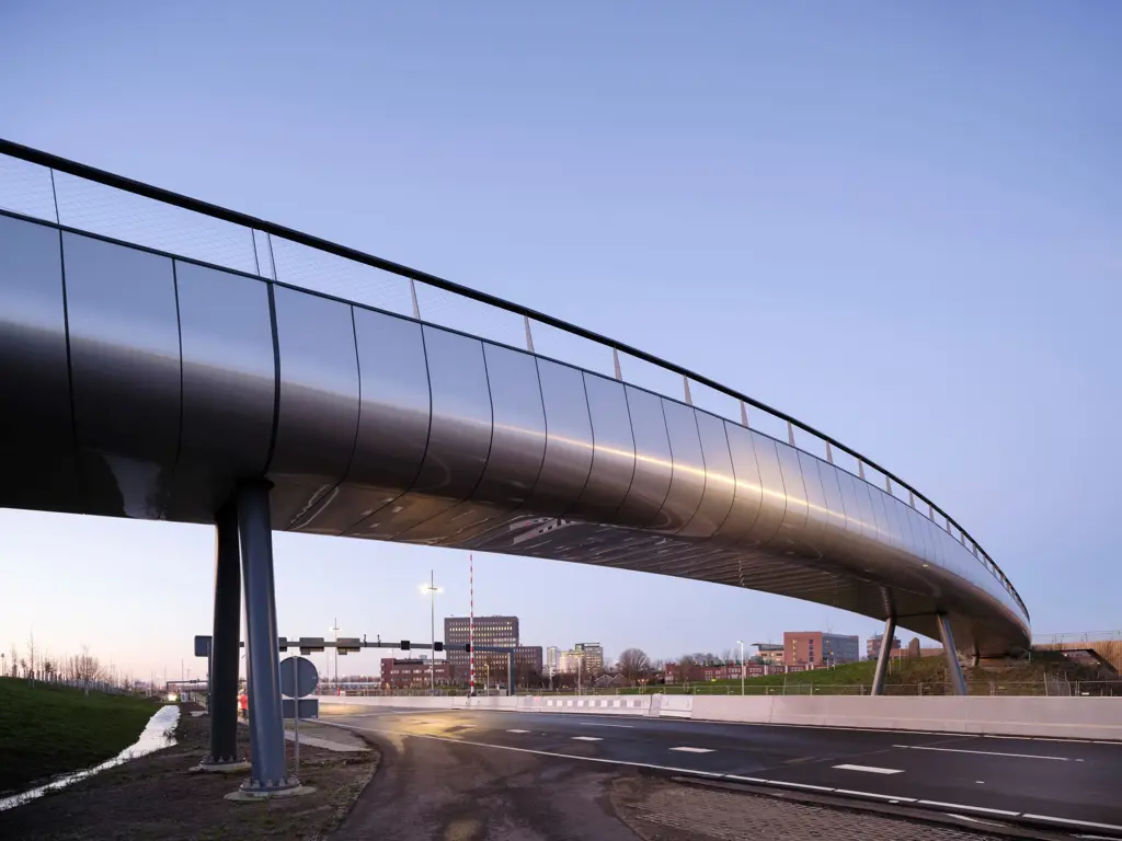Rotterdamse_baan_N39_Ossip_van_Duivenbode