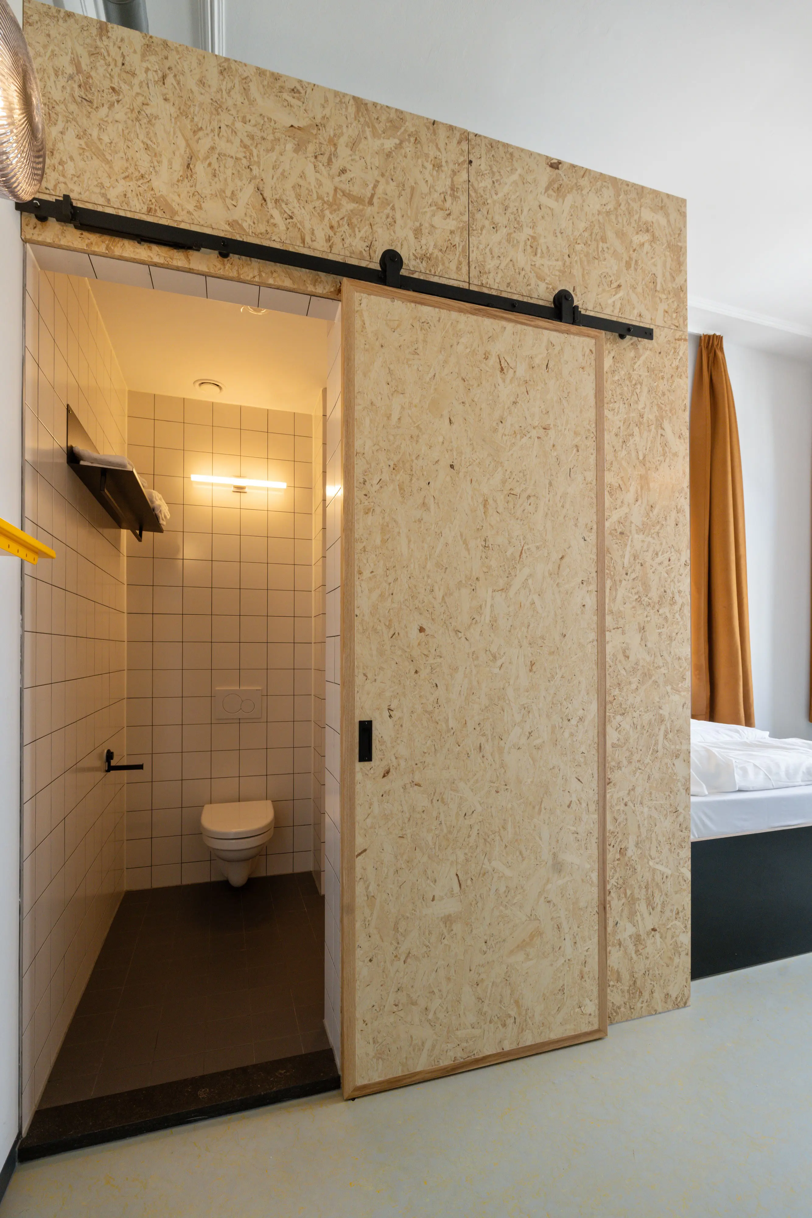 Hostel de Basis – Luttekestraat 35
