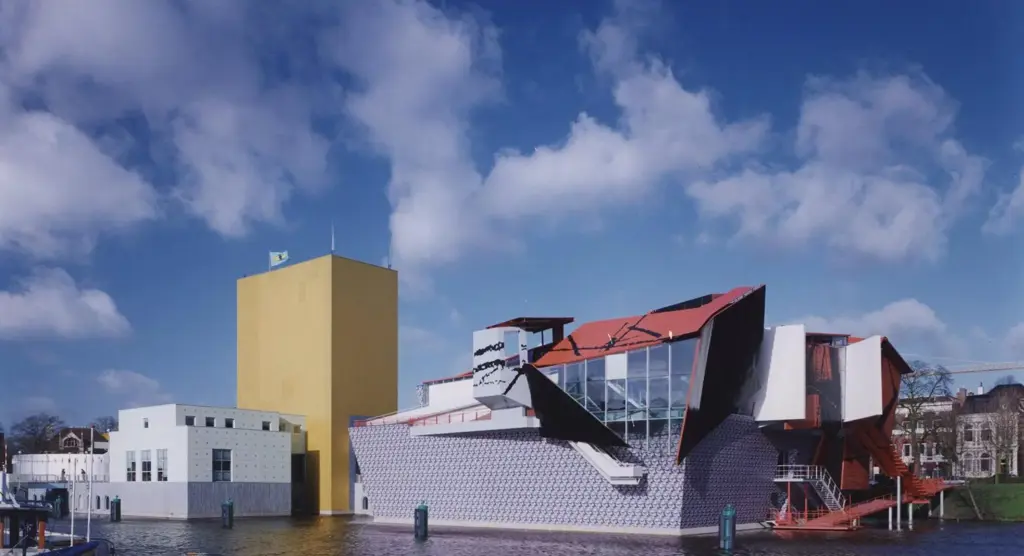 085 Groninger Museum zonder boot